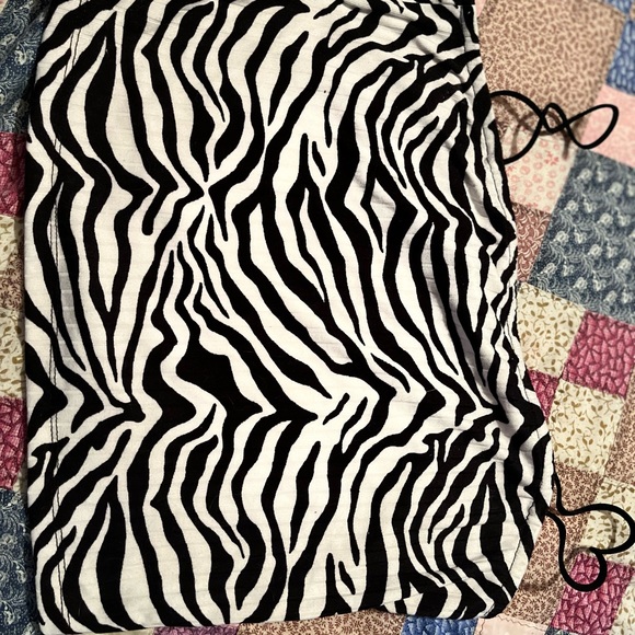 Zebra crop top - Picture 1 of 2